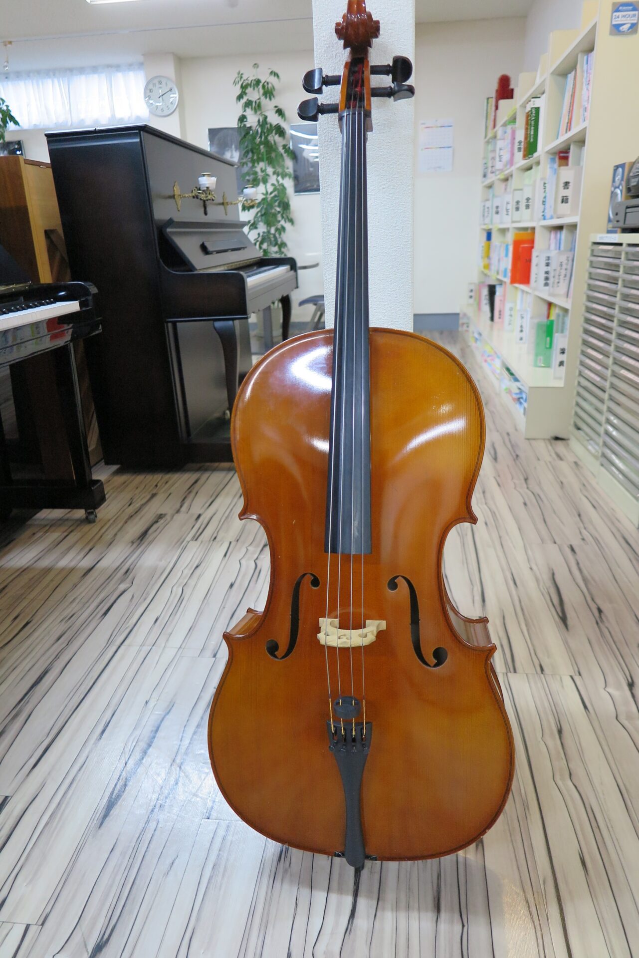 カールヘフナー チェロ入荷