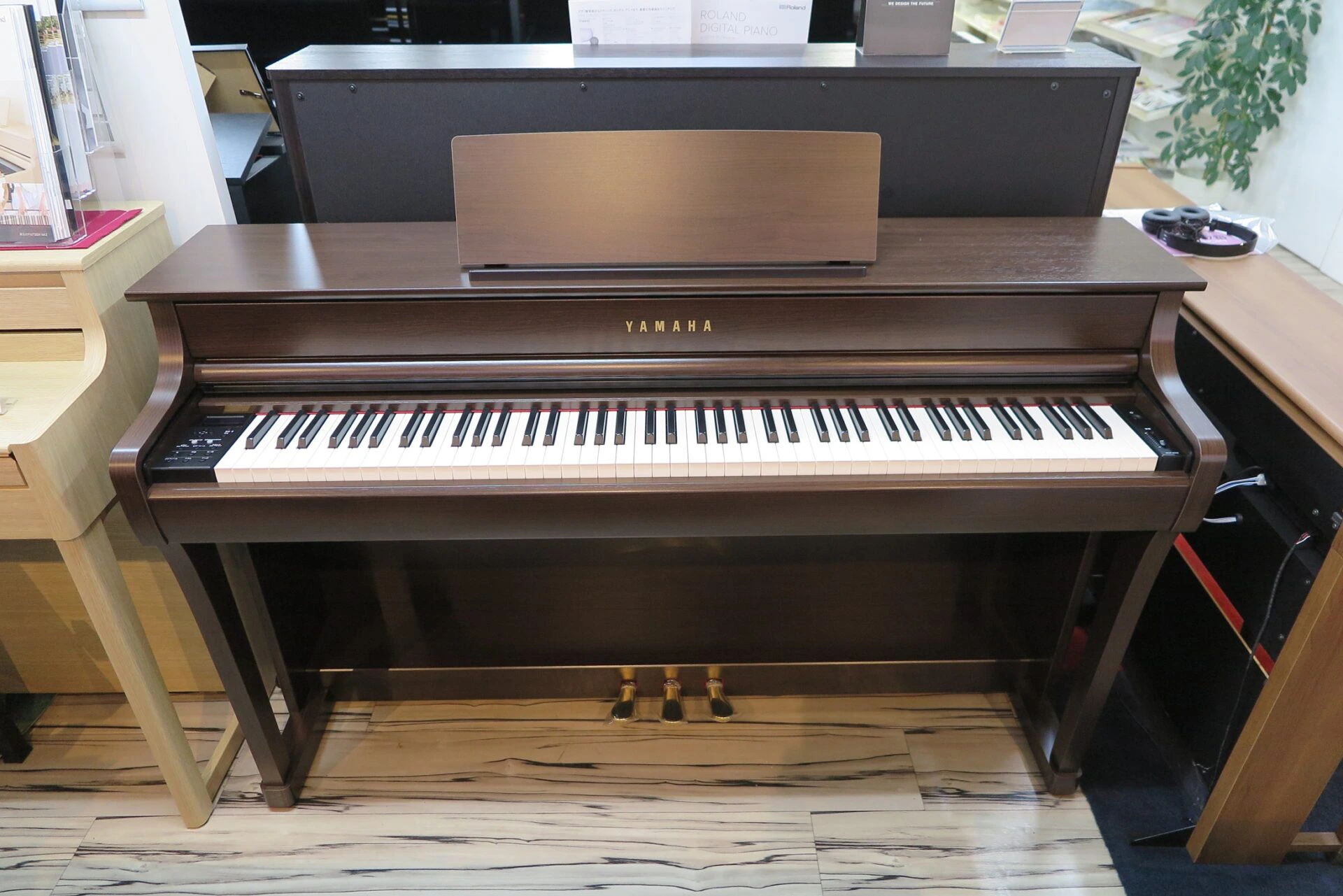 ヤマハ クラビノーバ SCLP-8350 | 商品情報 | 株式会社サンピアン