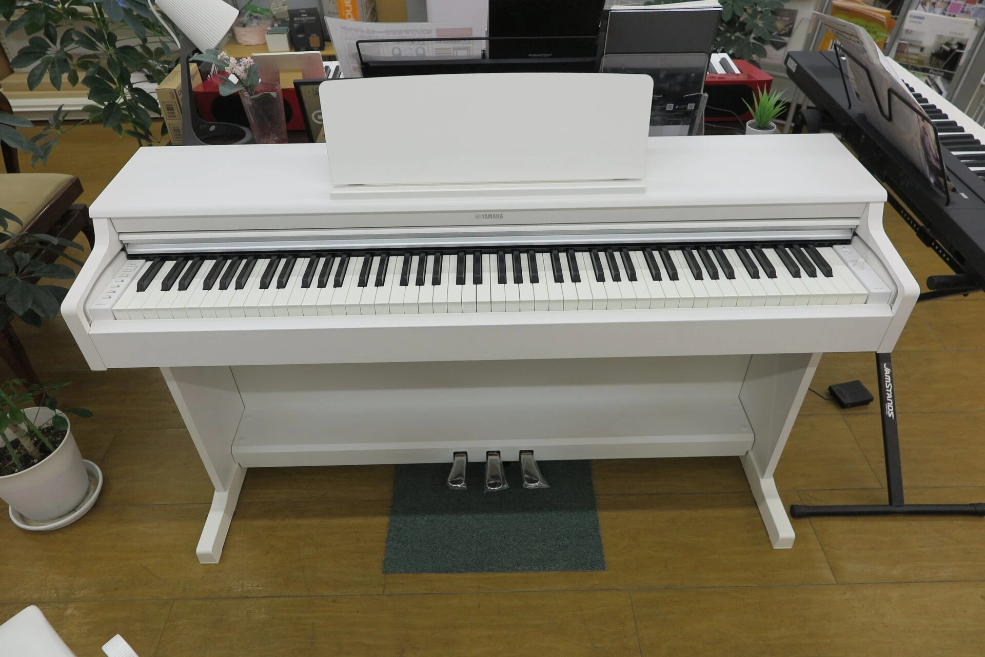 【直接お渡し限定】 YAMAHA ヤマハ 電子ピアノ YDP-165WH ヤマハ電子ピアノ YDP-165WH | 商品情報 | 株式会社サンピアン